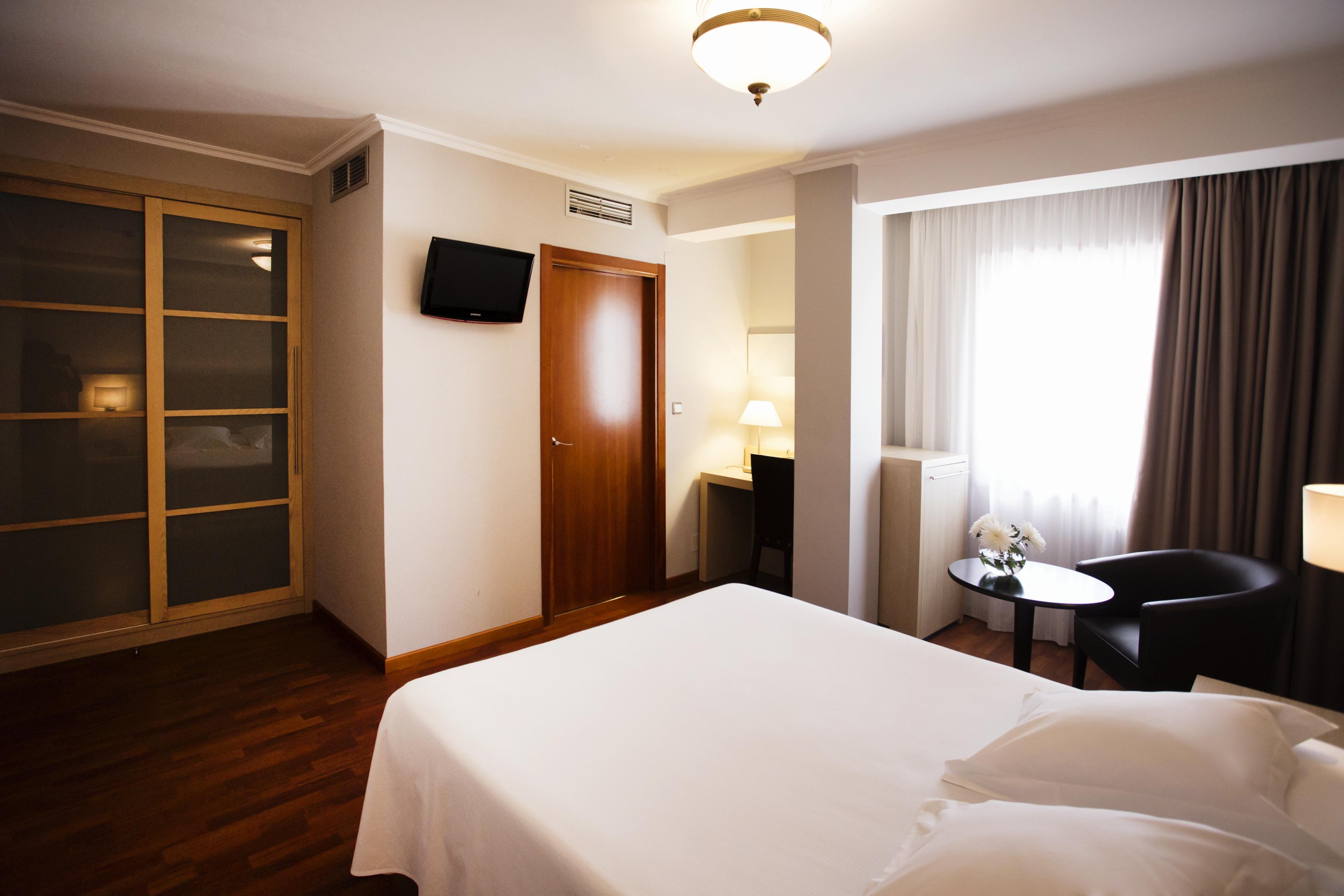 Hotel Valencia Ferrol Eksteriør bilde