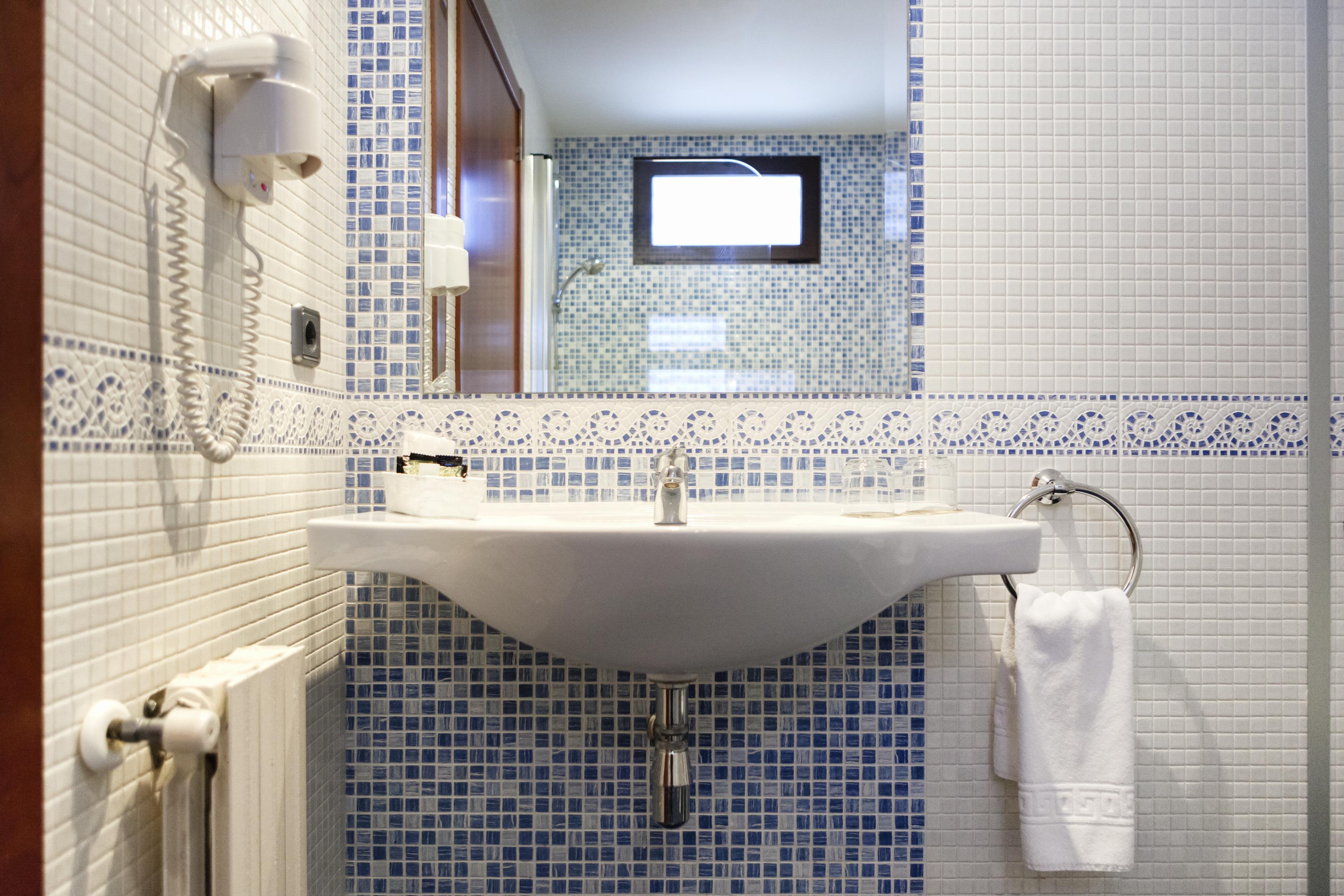 Hotel Valencia Ferrol Eksteriør bilde
