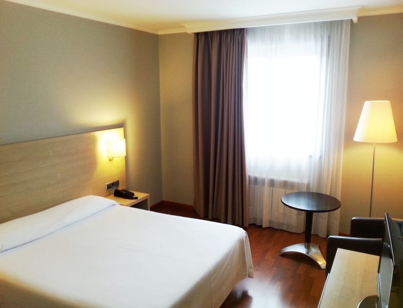 Hotel Valencia Ferrol Eksteriør bilde