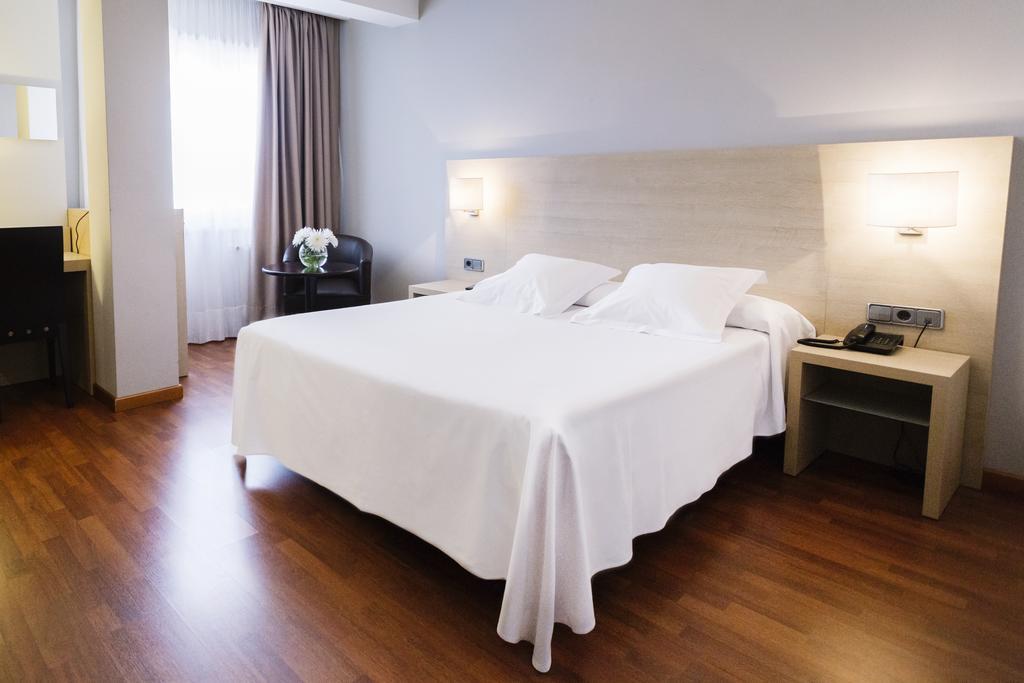 Hotel Valencia Ferrol Eksteriør bilde